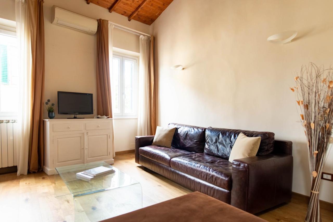 Modern, Bright Near Boboli Gardens & Santo Spirito - Homeunity فلورنس المظهر الخارجي الصورة