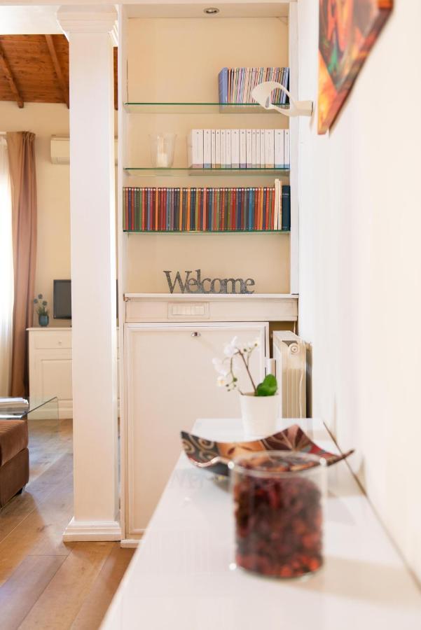 Modern, Bright Near Boboli Gardens & Santo Spirito - Homeunity فلورنس المظهر الخارجي الصورة