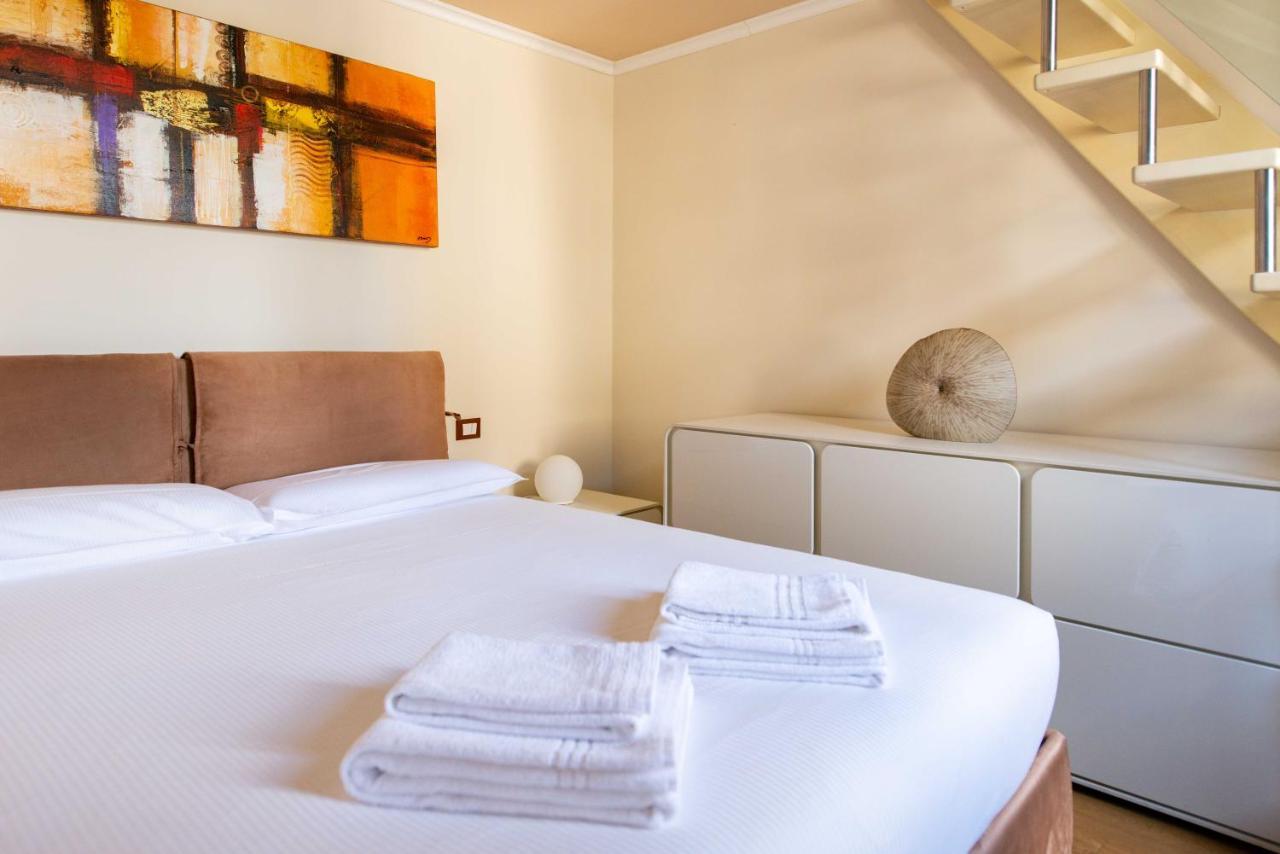 Modern, Bright Near Boboli Gardens & Santo Spirito - Homeunity فلورنس المظهر الخارجي الصورة